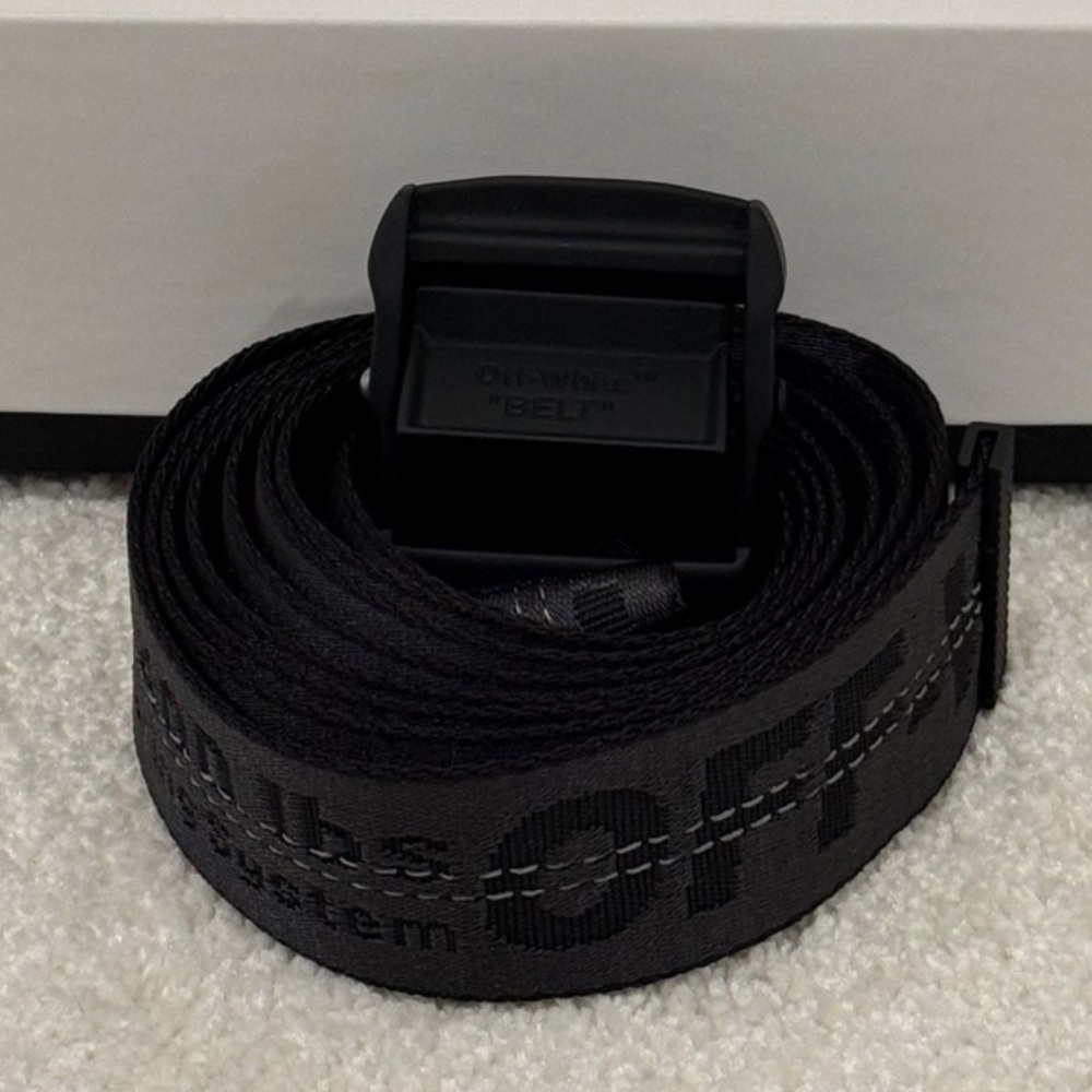 OFF-WHITE Classic Industrial Belt (FW21) Unisex